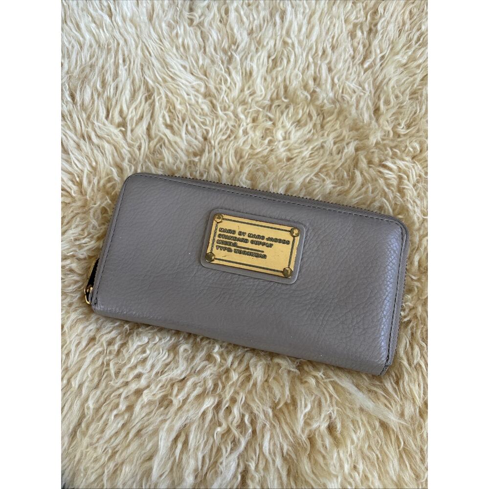 Marc By Marc Jacobs Cement Leather Zip Around Wallet Standard Supply Workwear